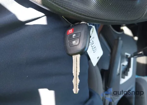 2015 Toyota Rav4 Xle z USA, uszkodzony, nr VIN 2T3WFREV3FW147581